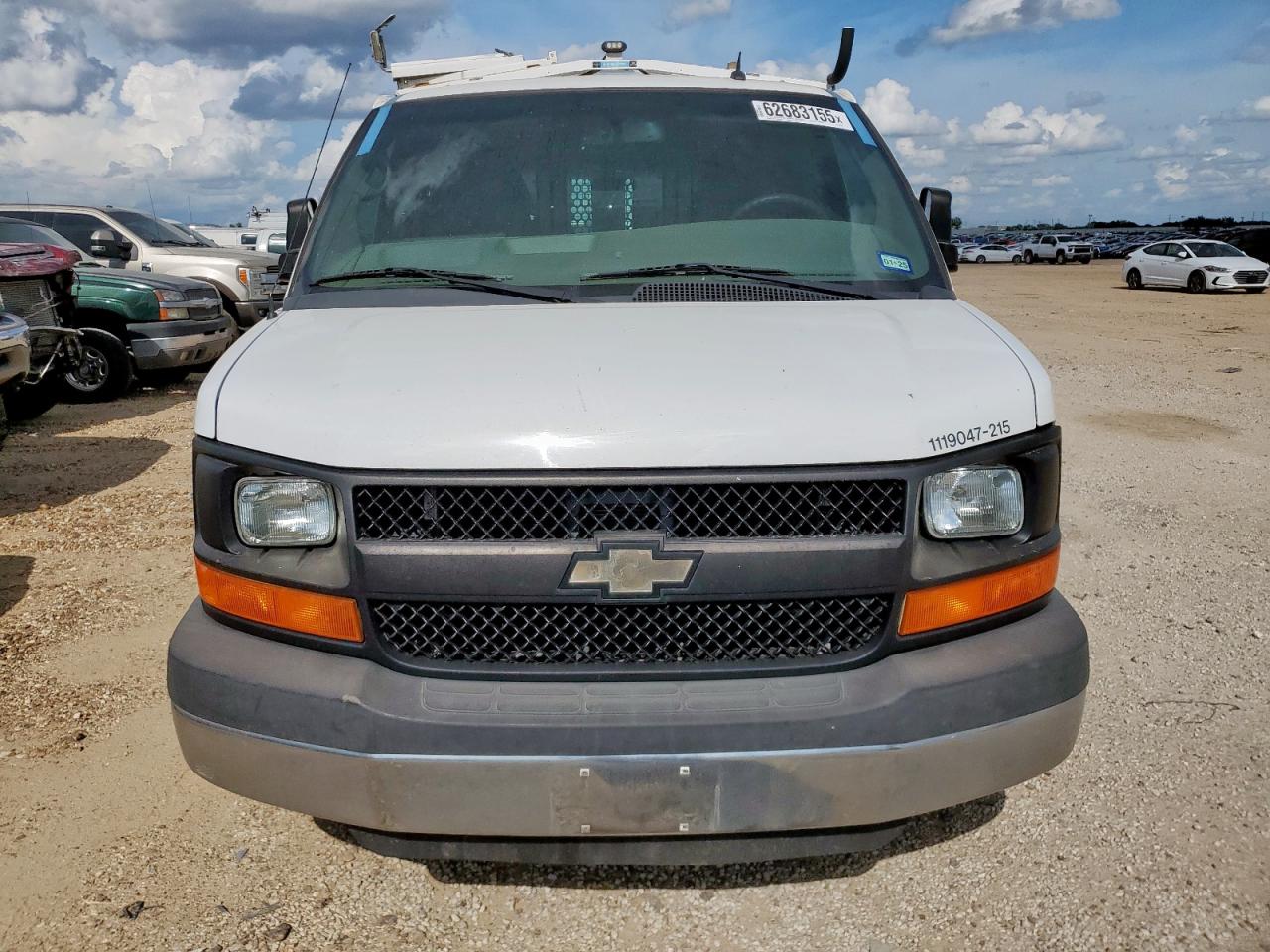 CHEVROLET EXPRESS 2015 VIN 1GCWGFCF2F1131622 фото 5
