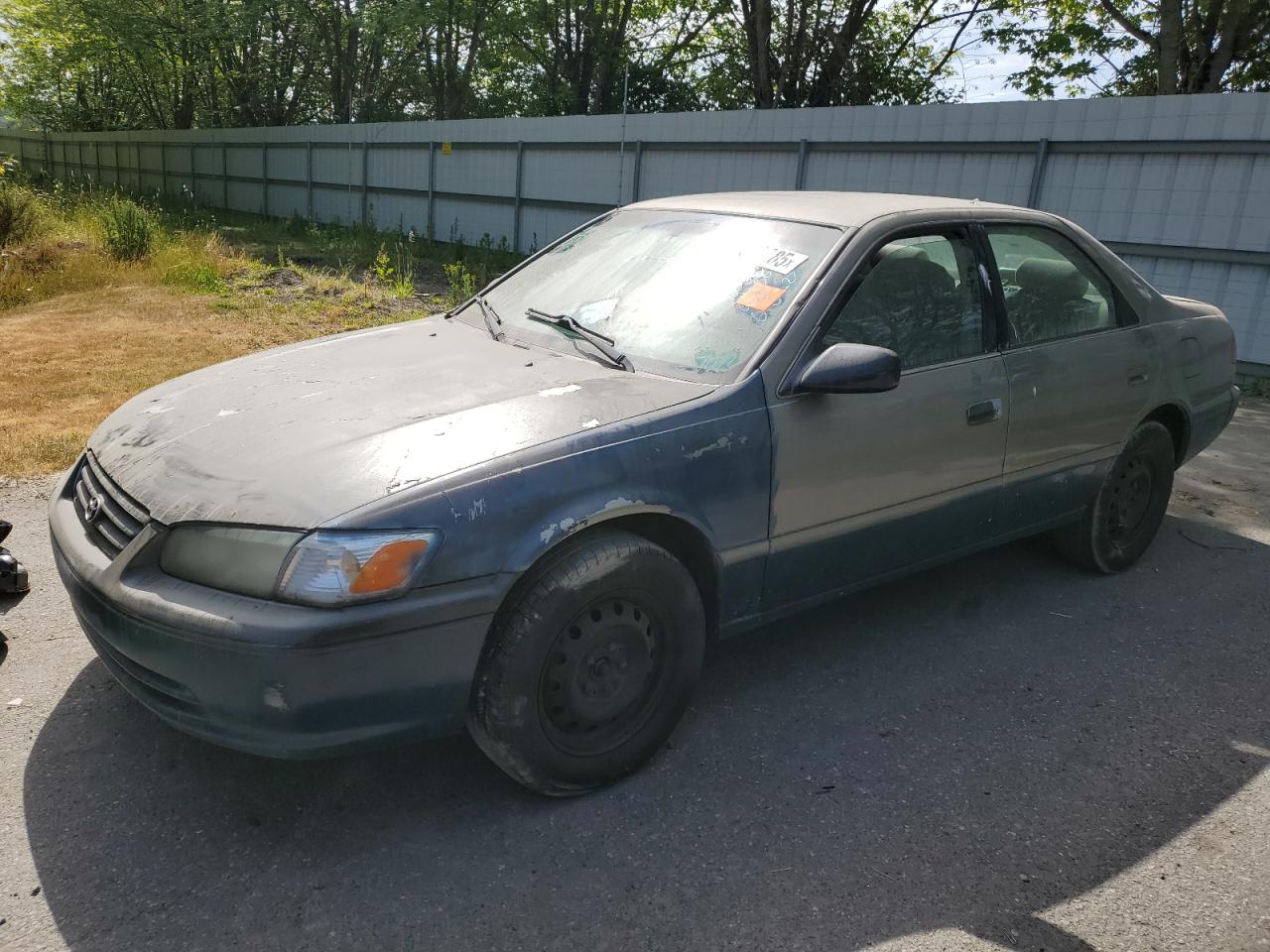 2001 Toyota Camry Ce for Sale in Arlington, WA - Front End