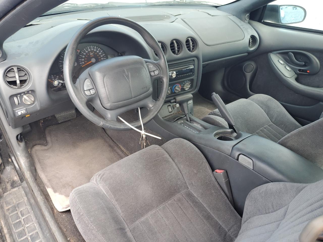 1998 Pontiac Firebird VIN: 2G2FS22K2W2216667 Lot: 63143015