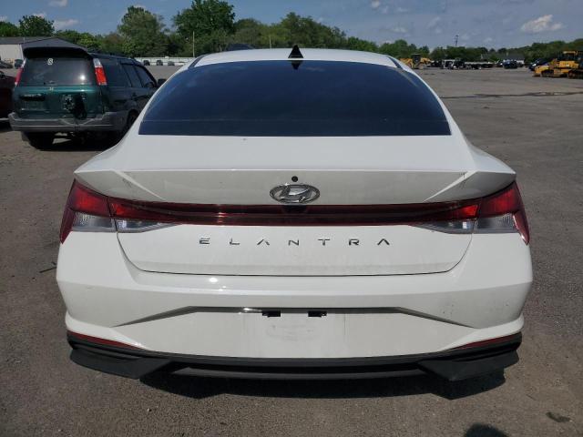  HYUNDAI ELANTRA 2022 Белы