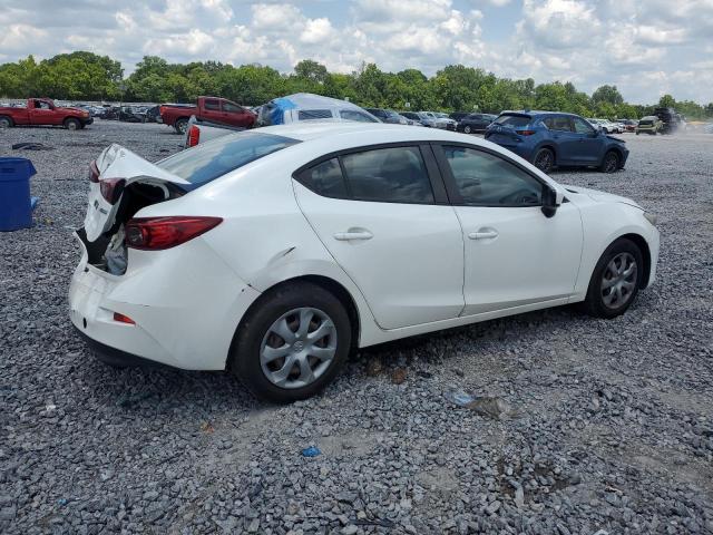 Sedans MAZDA 3 2015 White