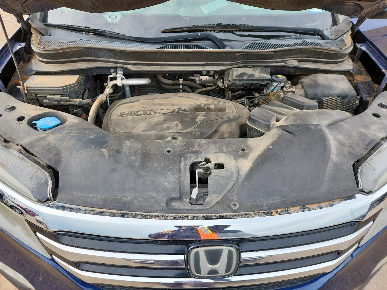 2016 Honda Pilot Touring VIN: 5FNYF5H93GB045303 Lot: 61760475