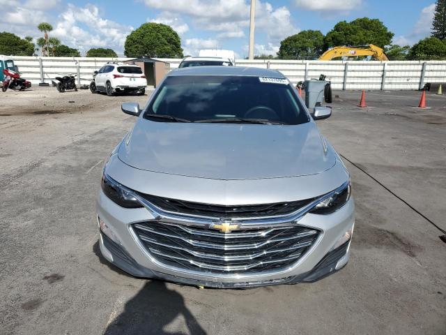  CHEVROLET MALIBU 2019 Серебристый