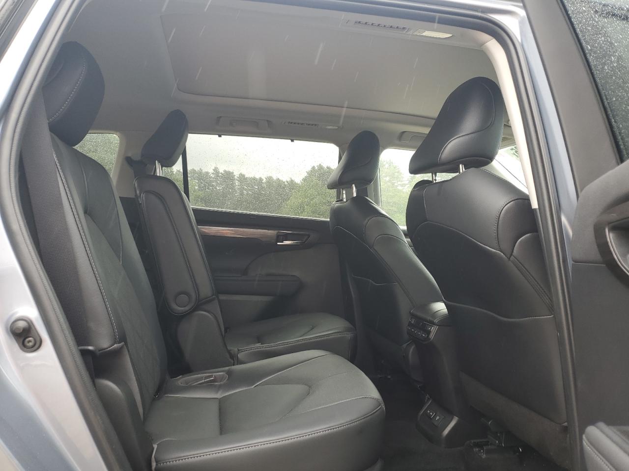 2022 Toyota Highlander Platinum VIN: 5TDFZRBH2NS246933 Lot: 60473085