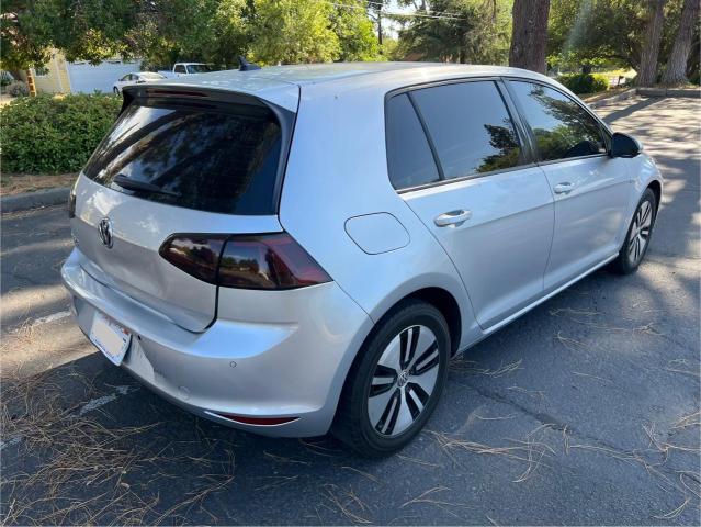 Hatchbacks VOLKSWAGEN GOLF 2015 Srebrny