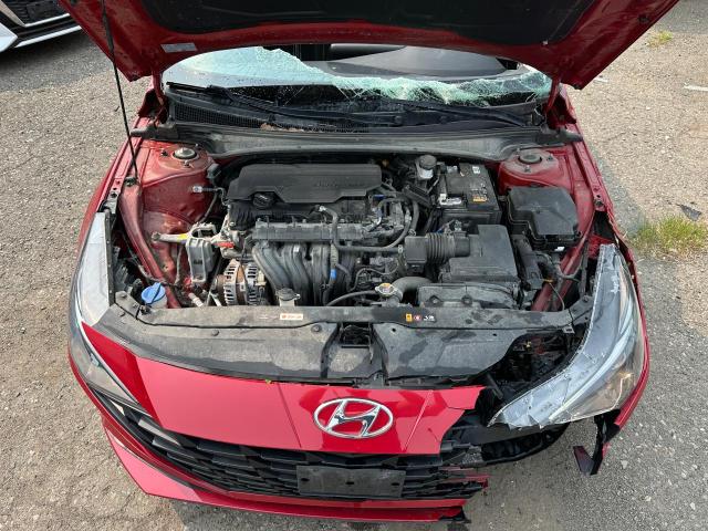  HYUNDAI ELANTRA 2022 Red