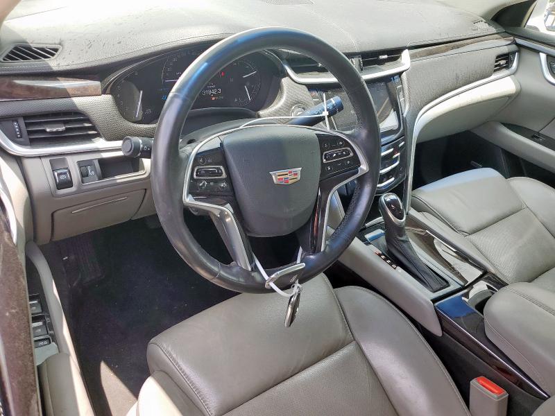  CADILLAC XTS 2017 Srebrny