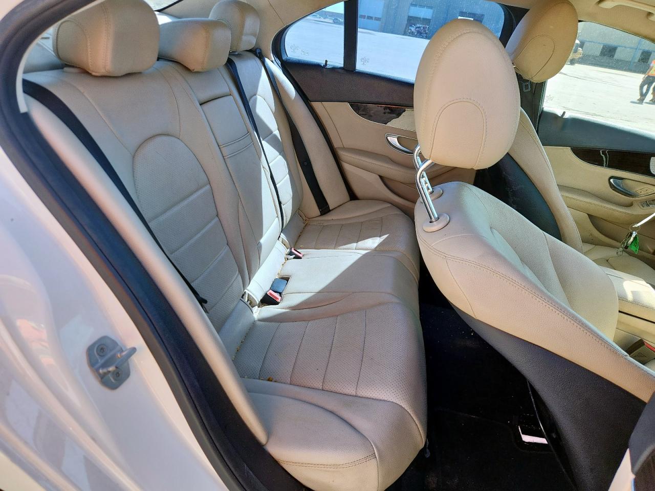2015 Mercedes-Benz C 300 VIN: 55SWF4JB1FU086511 Lot: 62959235