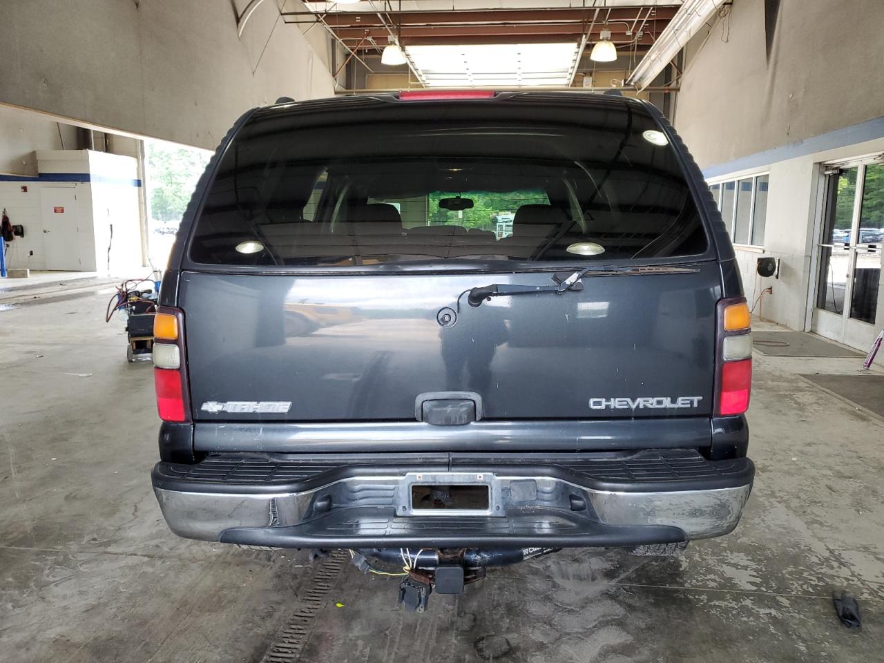 2004 Chevrolet Tahoe C1500 VIN: 1GNEC13T74R155615 Lot: 61066675