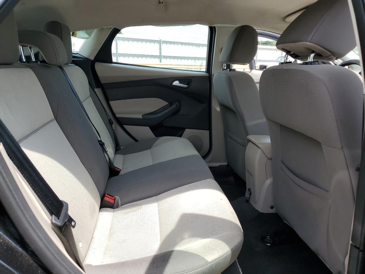 2014 Ford Focus Se VIN: 1FADP3K25EL192234 Lot: 61310845