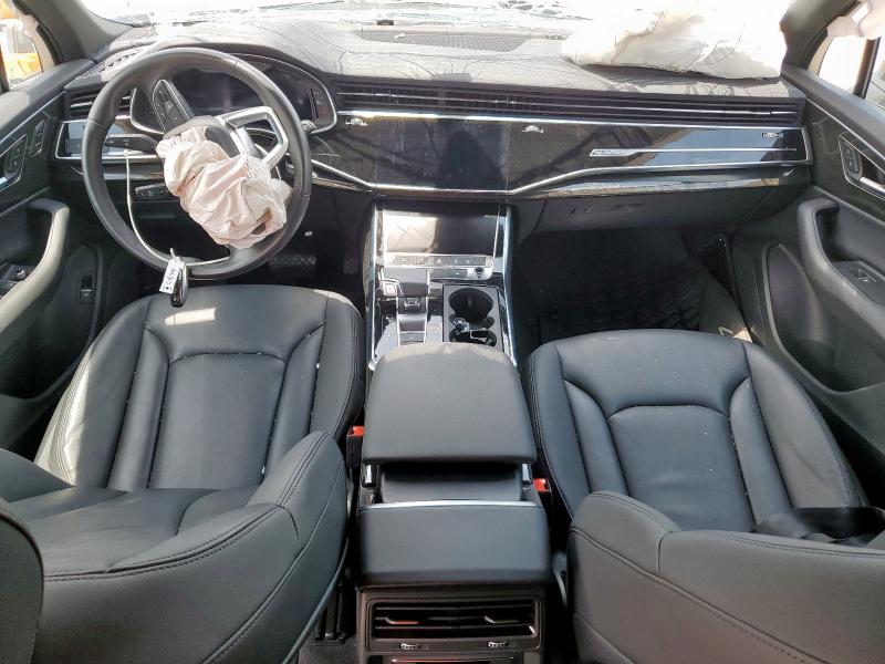  AUDI Q7 2023 Серебристый
