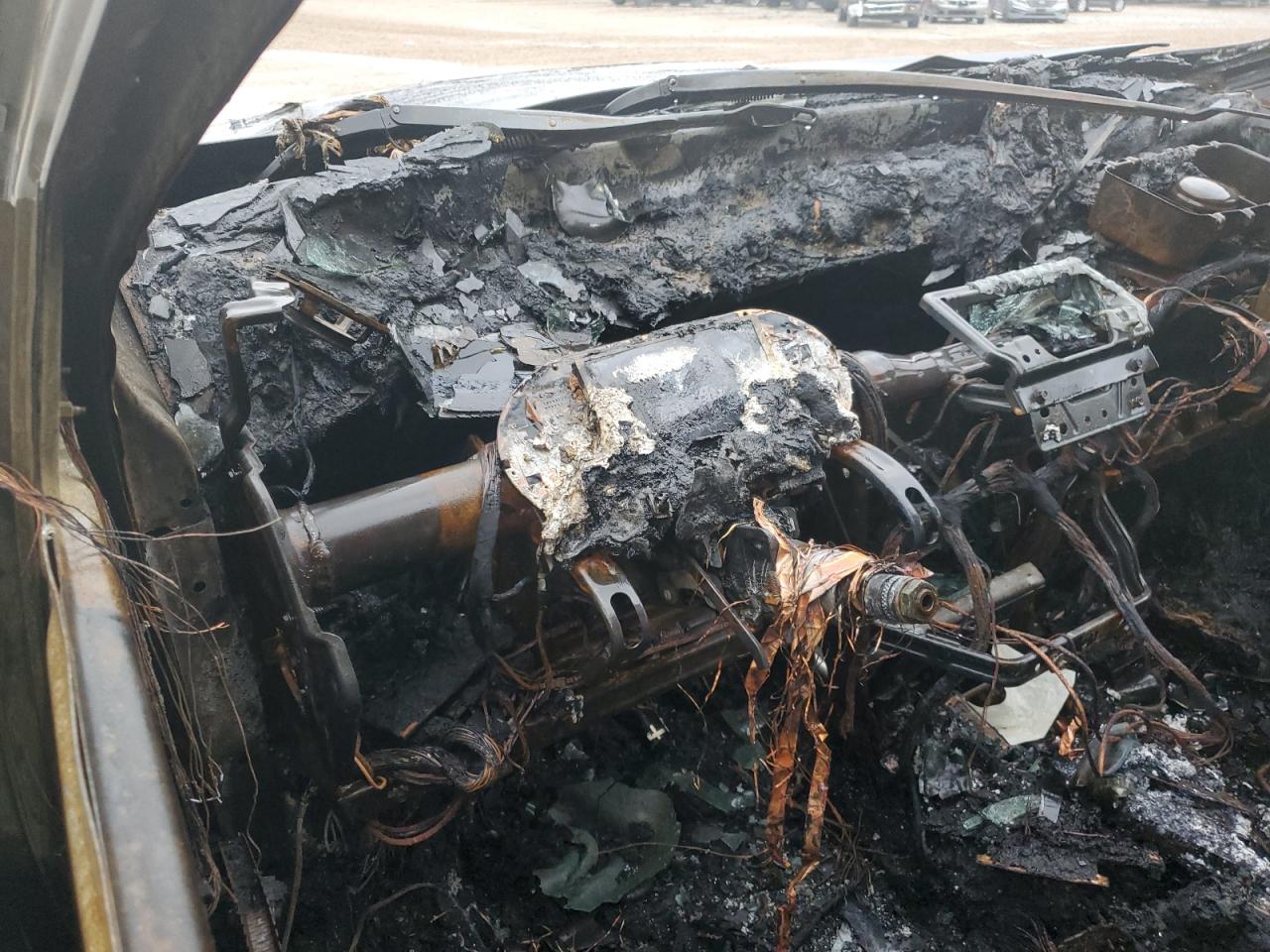 2015 Jeep Cherokee Limited VIN: 1C4PJMDSXFW545806 Lot: 62315085