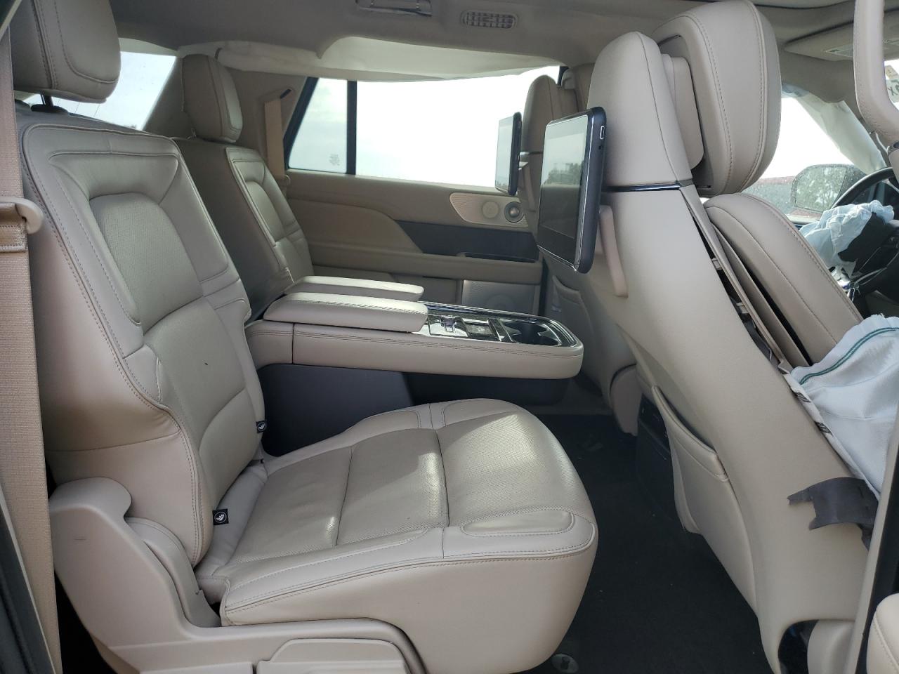 2018 Lincoln Navigator L Reserve VIN: 5LMJJ3LT9JEL20276 Lot: 61978845