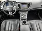 Des Moines, IA에서 판매 중인 2016 Chrysler 200 Limited - Side