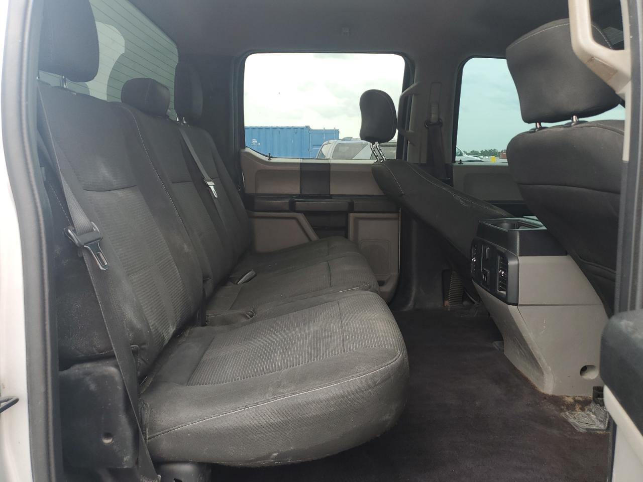 2017 Ford F150 Supercrew VIN: 1FTEW1CP2HKC58569 Lot: 63046395