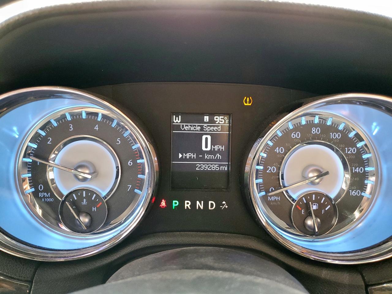 2011 Chrysler 300C VIN: 2C3CA6CT2BH598744 Lot: 62600745