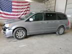 Columbia, MO에서 판매 중인 2015 Chrysler Town & Country Touring - Front End