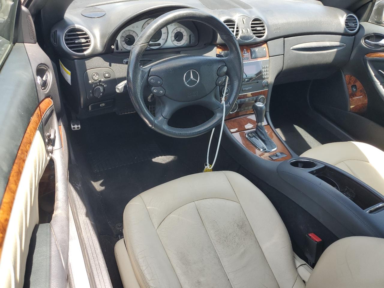 2009 Mercedes-Benz Clk 350 VIN: WDBTK56G49T107541 Lot: 62190475