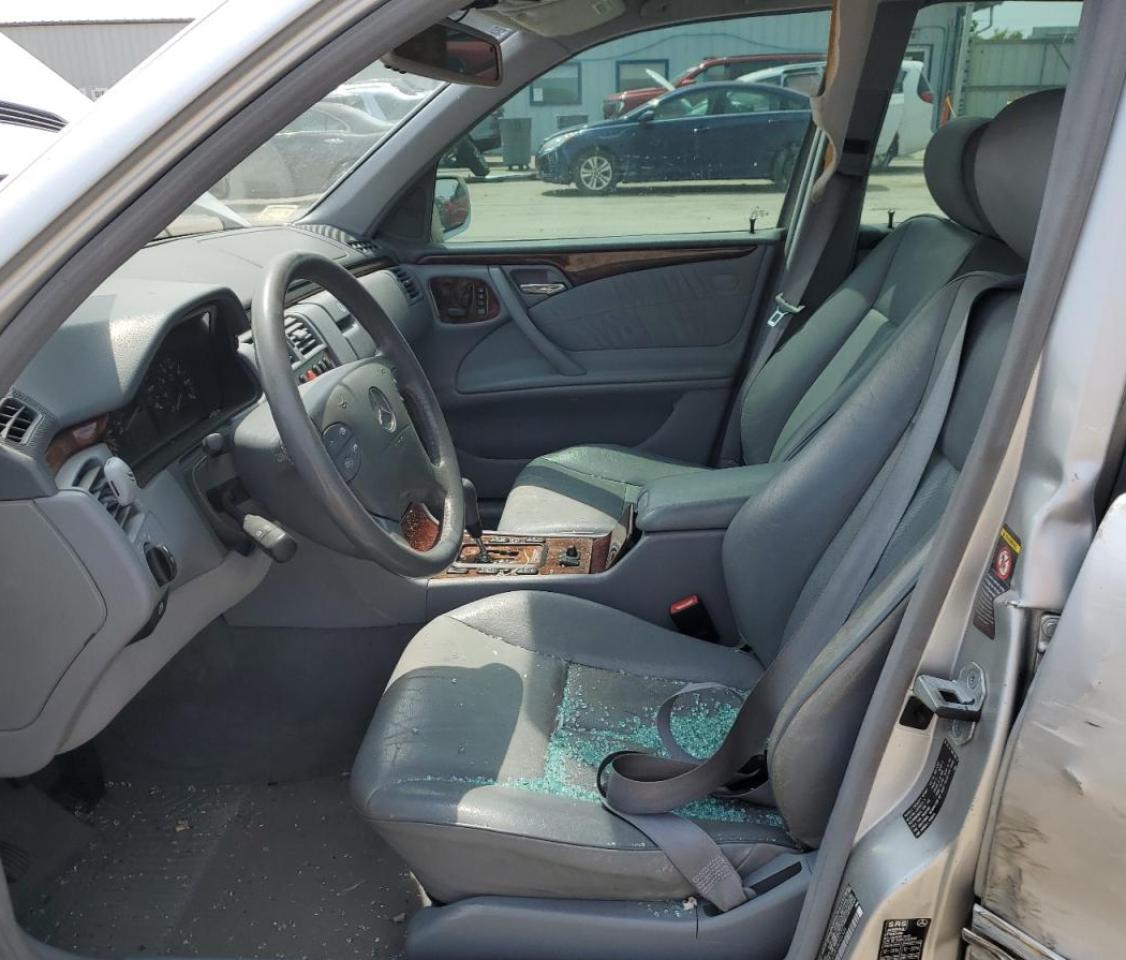2000 Mercedes-Benz E 320 VIN: WDBJF65J4YB045304 Lot: 59443875
