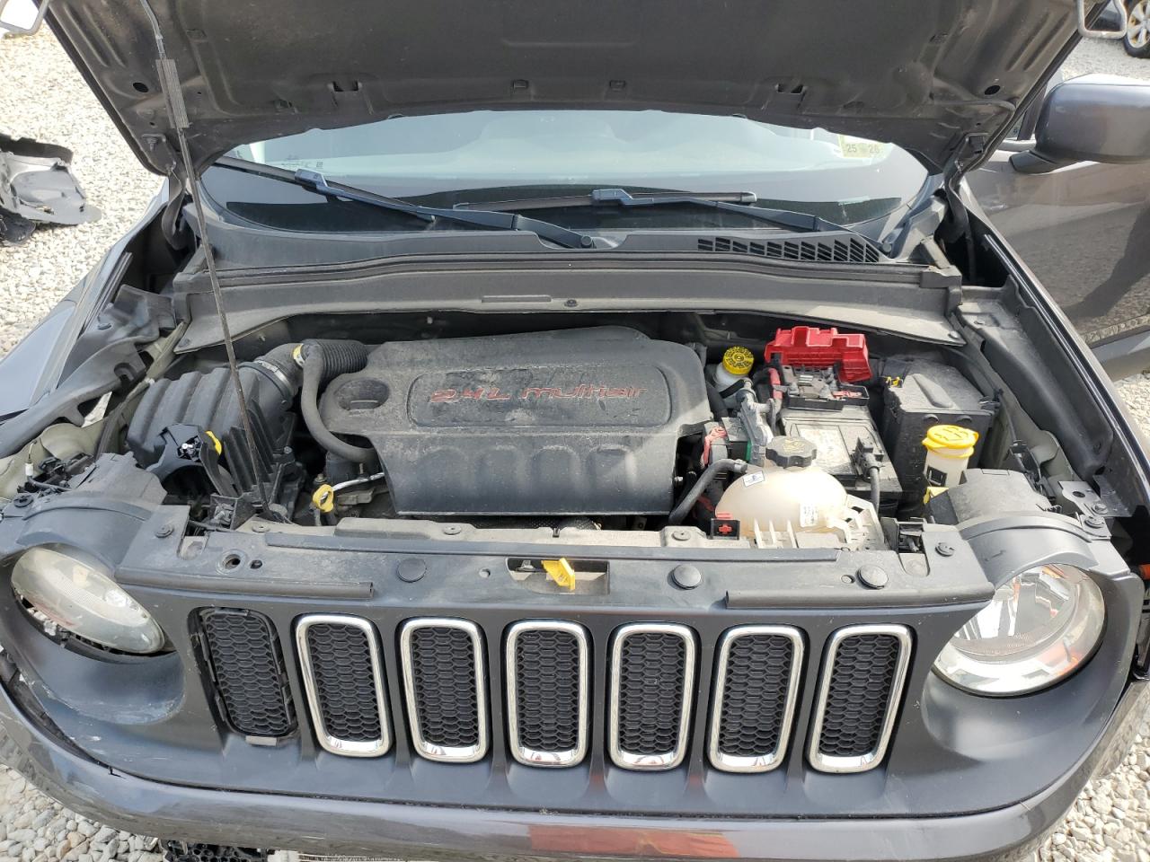 2018 Jeep Renegade Latitude VIN: ZACCJBBB0JPJ11855 Lot: 62710365