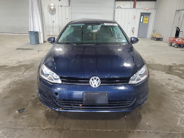 Фото: 3VW217AU2GM018326