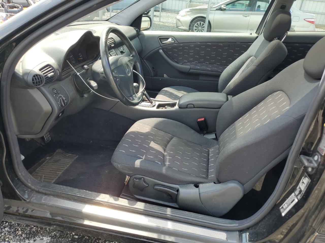 2004 Mercedes-Benz C 230K Sport Coupe VIN: WDBRN40J64A602392 Lot: 60058975