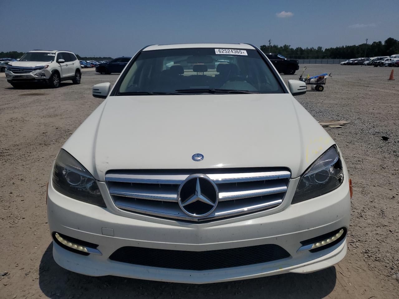MERCEDES-BENZ C-CLASS 2011 VIN WDDGF5EB8BR185097 photo 5