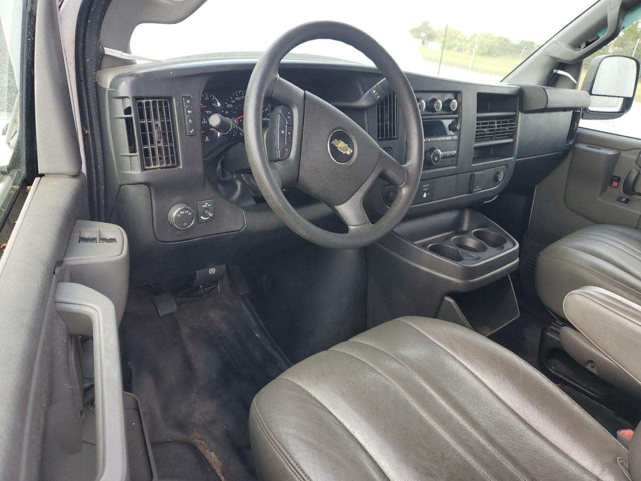 2017 Chevrolet Express G2500 VIN: 1GCWGAFF6H1337995 Lot: 62716325