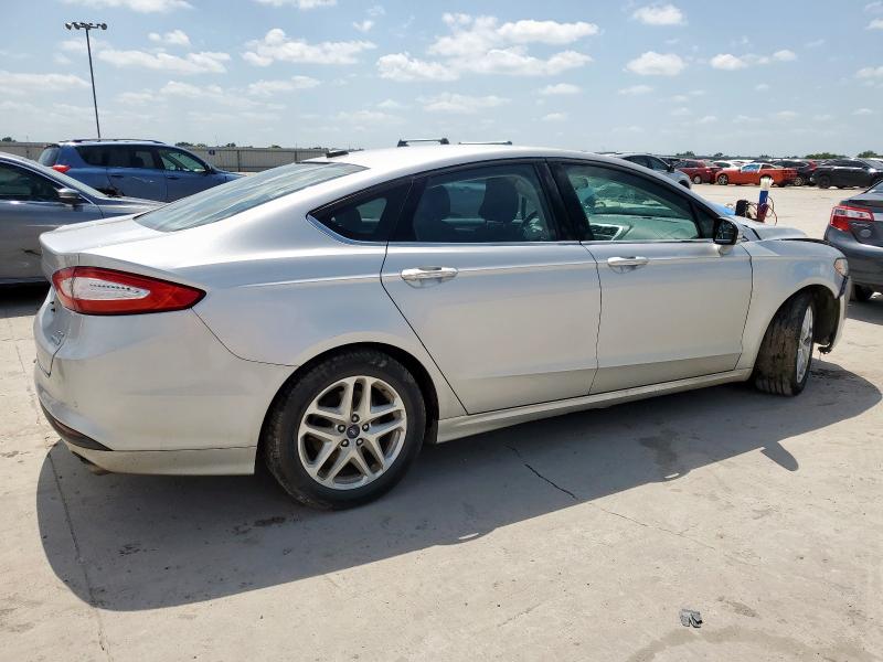 Sedans FORD FUSION 2016 Srebrny