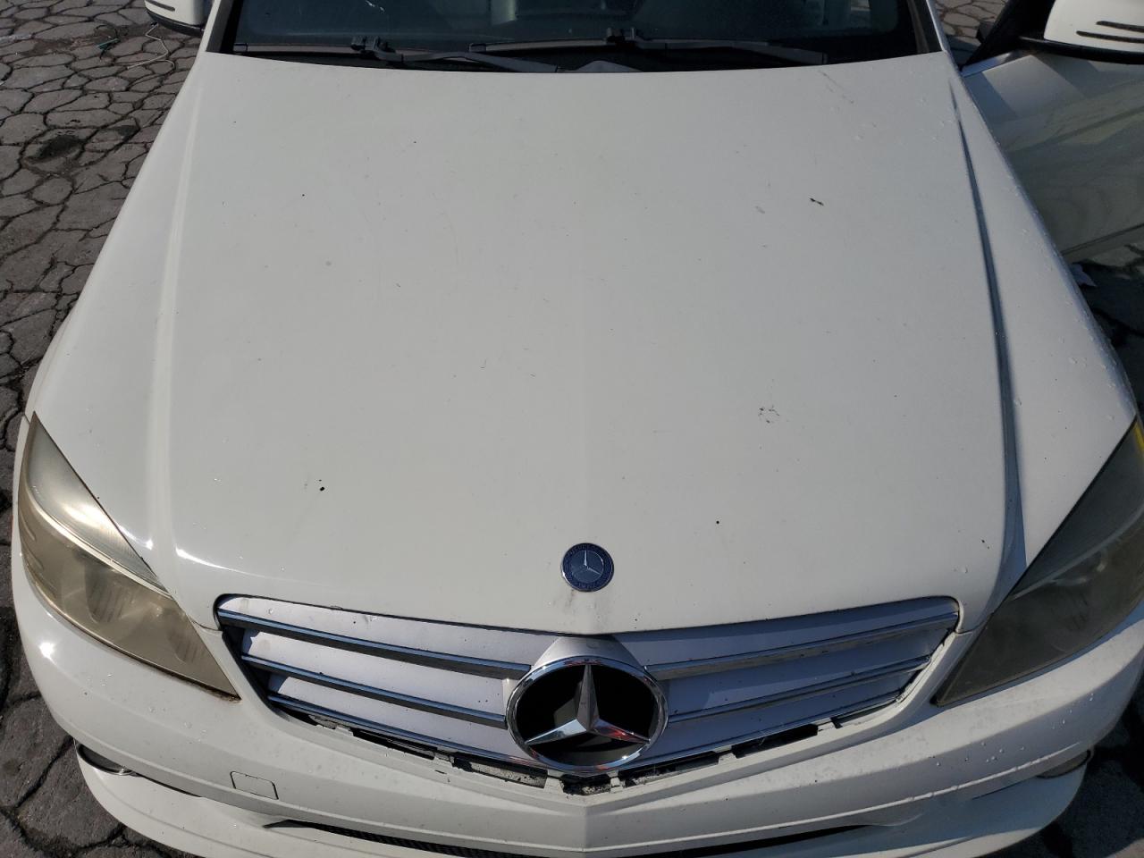 2010 Mercedes-Benz C 300 VIN: WDDGF5EB9AR132052 Lot: 62785825