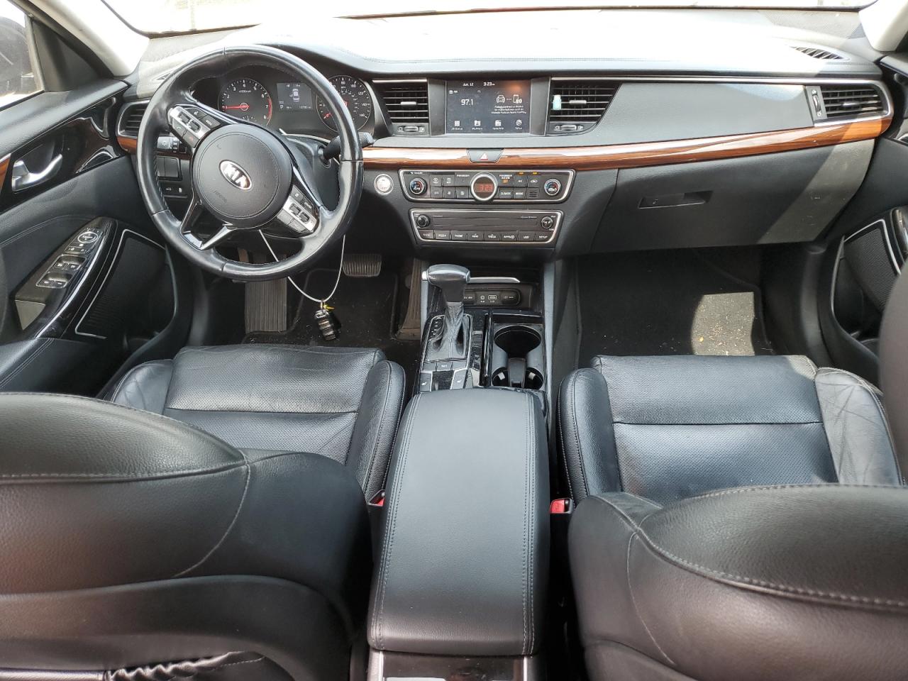2018 Kia Cadenza Premium VIN: KNALB4J1XJ5127362 Lot: 60930155