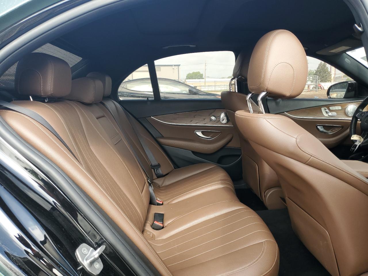 2018 Mercedes-Benz E 300 4Matic VIN: WDDZF4KB5JA367294 Lot: 61194285