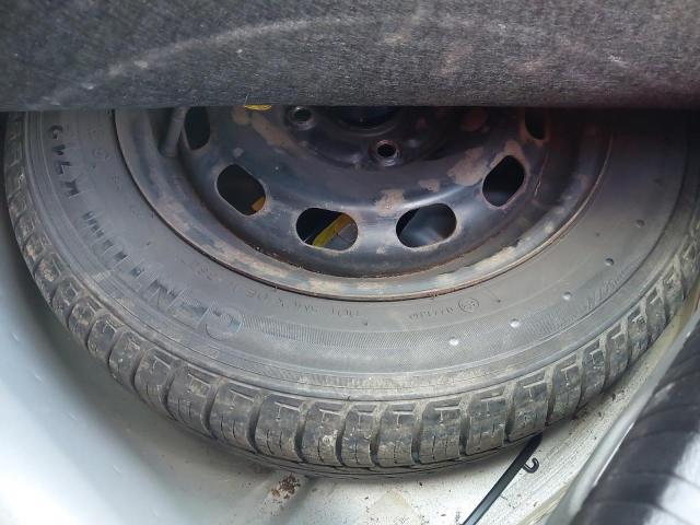 2005 FORD FIESTA LX