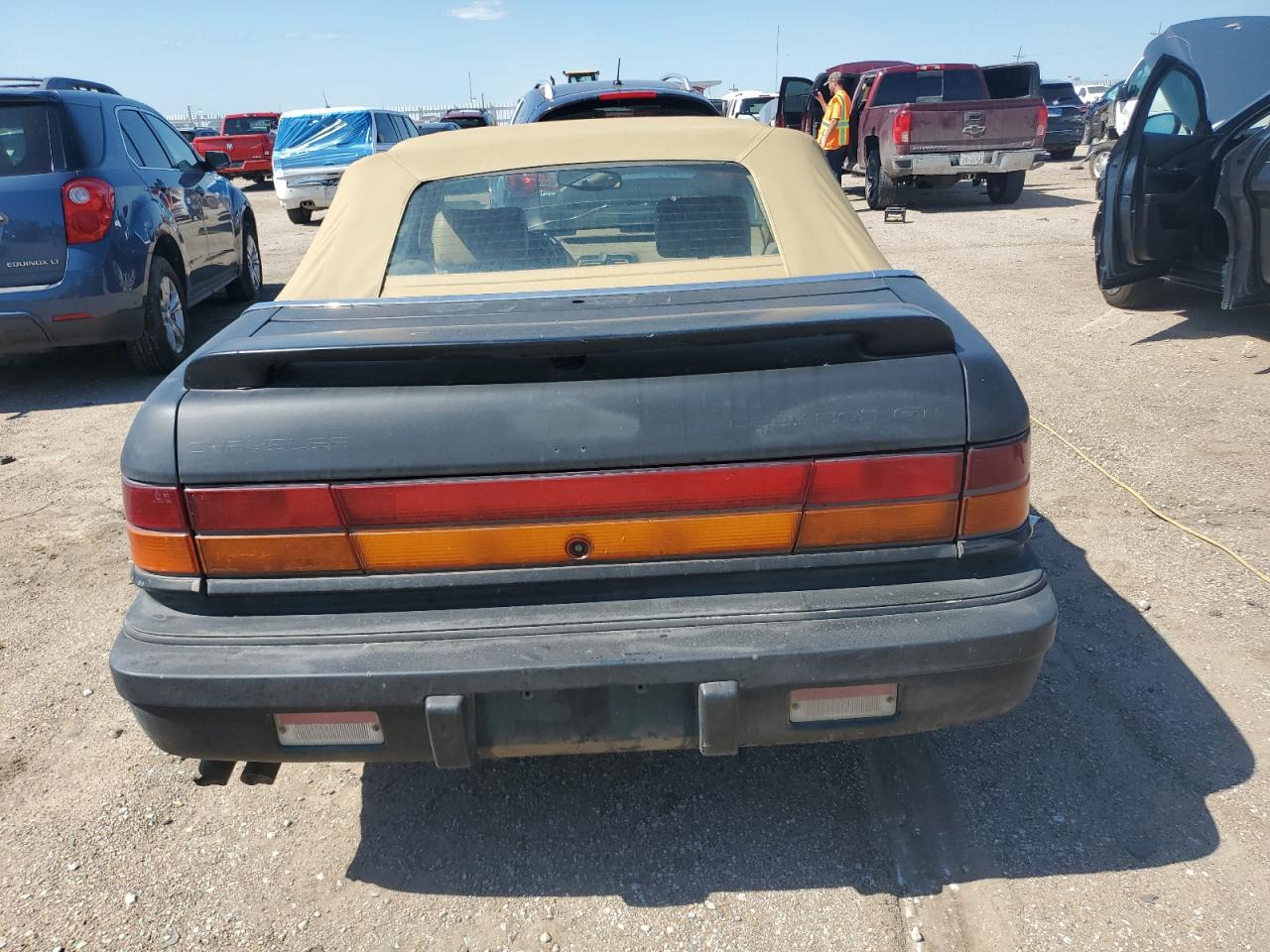 1993 Chrysler Lebaron VIN: 1C3XU4537PF636990 Lot: 62682335
