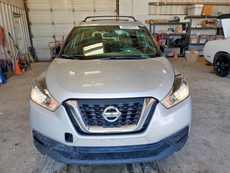  NISSAN KICKS 2019 Srebrny