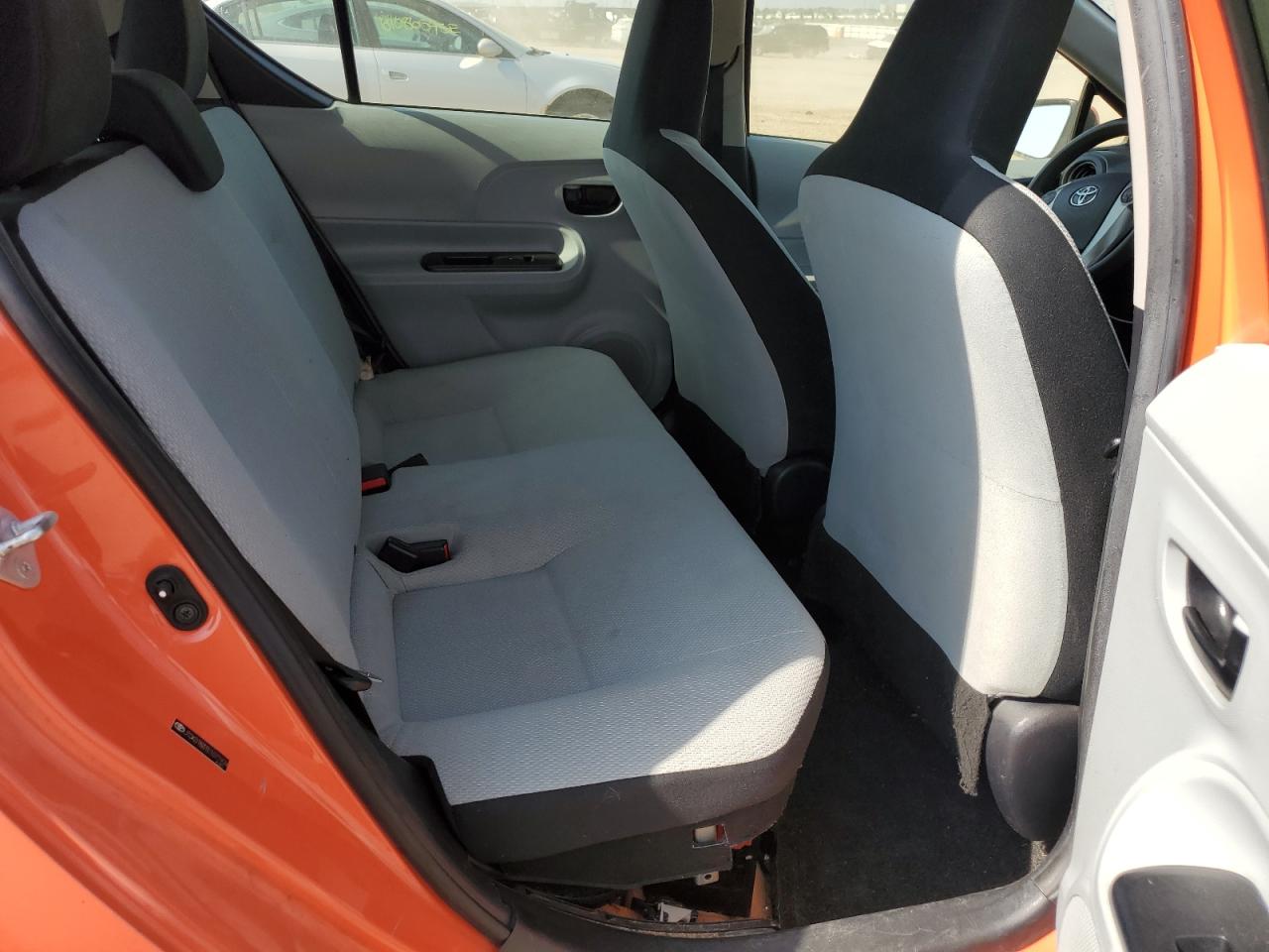 2014 Toyota Prius C VIN: JTDKDTB31E1071909 Lot: 61022085