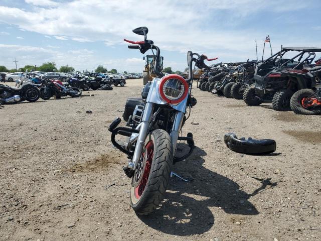 2010 HARLEY-DAVIDSON FLHRC   