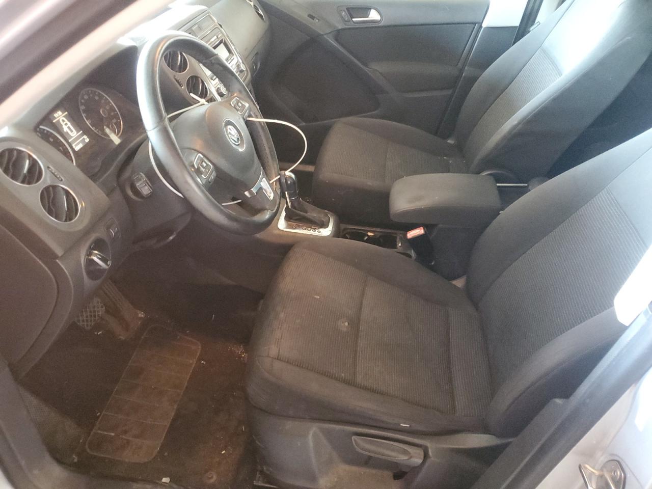 2013 Volkswagen Tiguan S VIN: WVGAV3AX8DW576243 Lot: 62882635