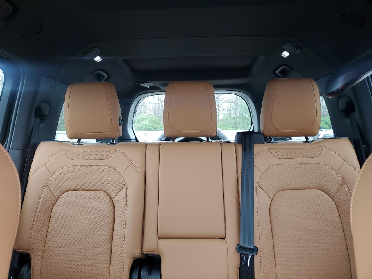 2024 Land Rover Defender 130 S VIN: SALEJFFUXR2290466 Lot: 60906095