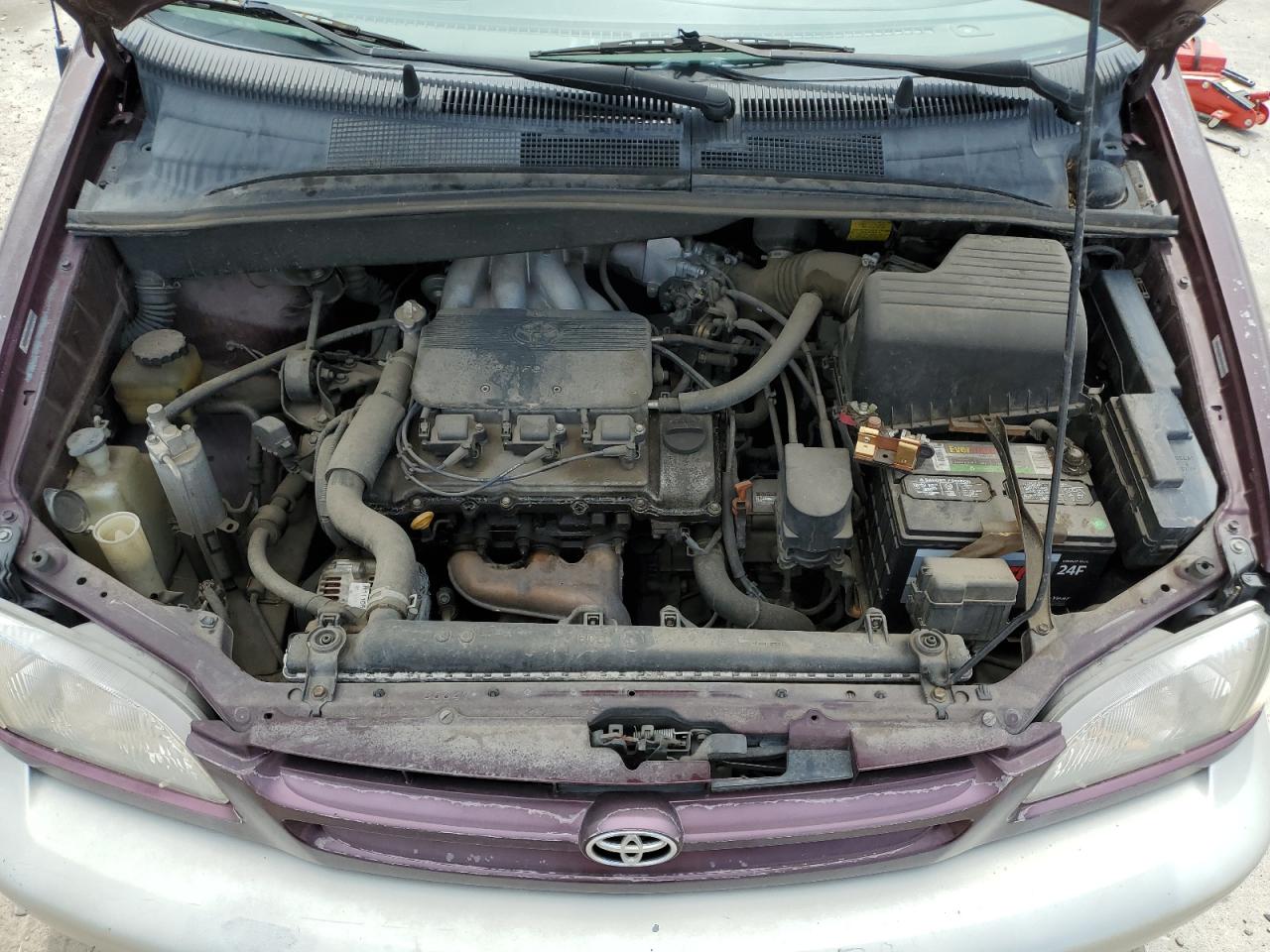 2000 Toyota Sienna Le VIN: 4T3ZF13C8YU306498 Lot: 60357305