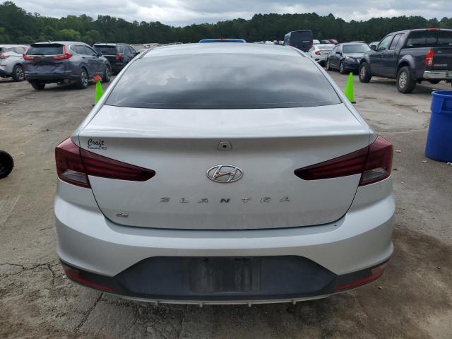  HYUNDAI ELANTRA 2019 Srebrny