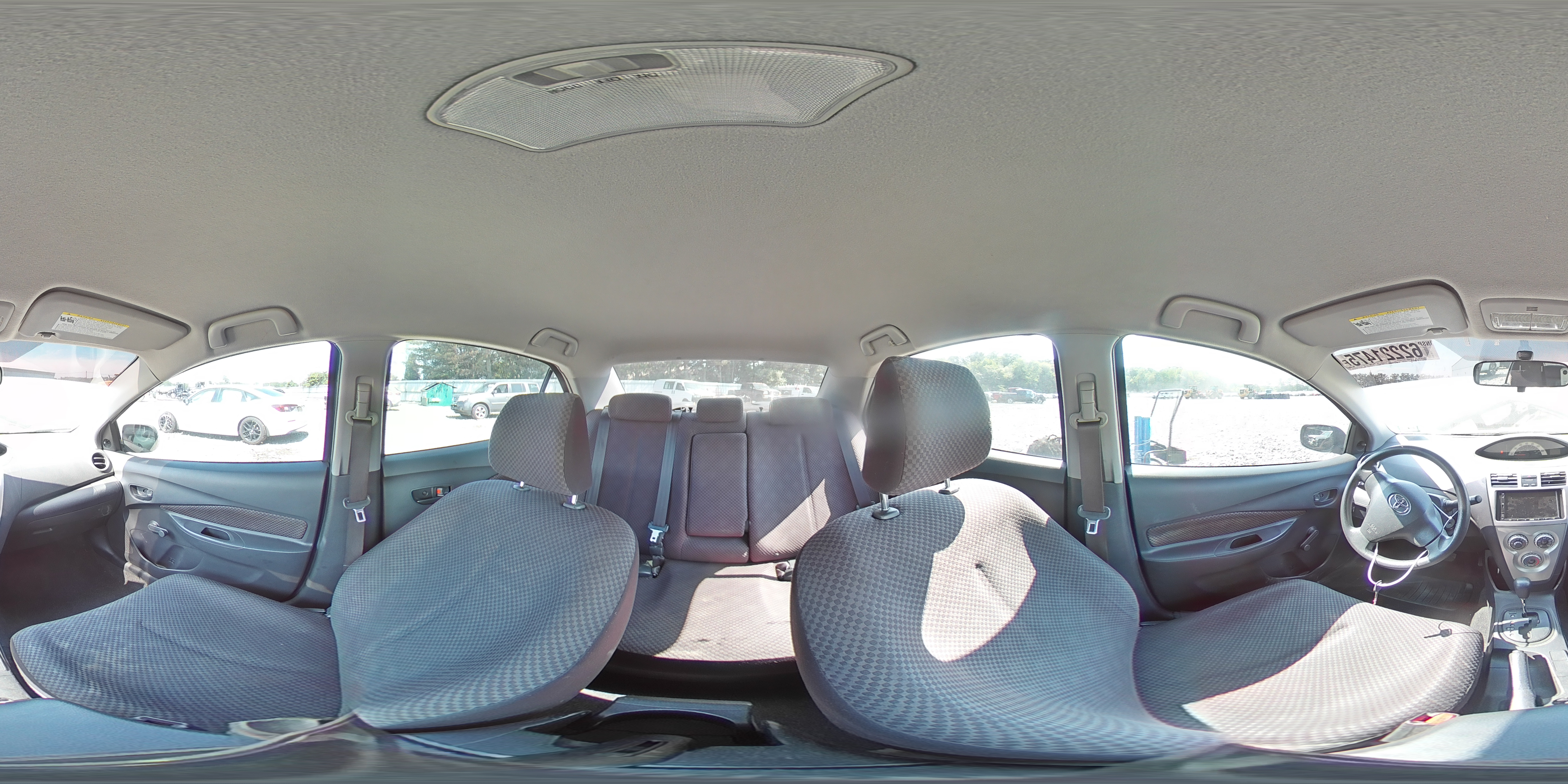 2007 Toyota Yaris VIN: JTDBT923X71088331 Lot: 62221475