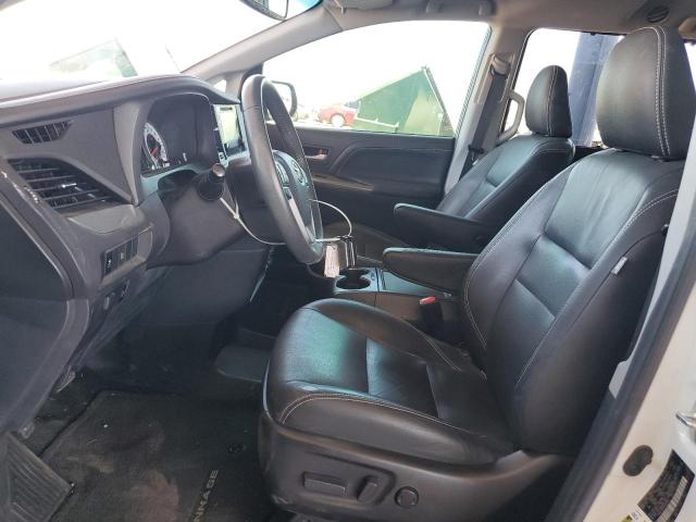  TOYOTA SIENNA 2017 Biały
