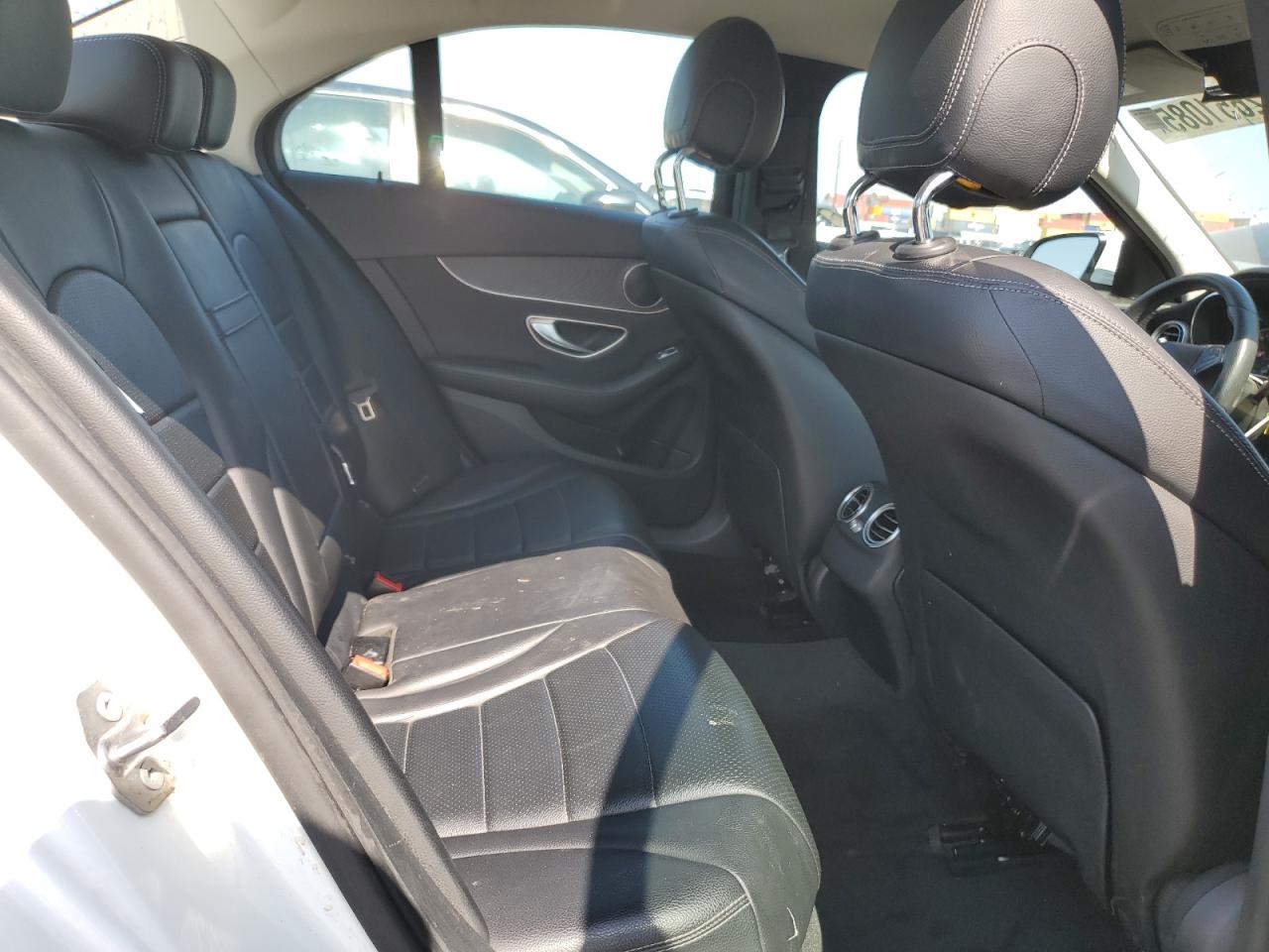 2017 Mercedes-Benz C 300 VIN: 55SWF4JB8HU196944 Lot: 62651085