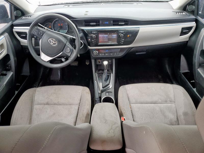 Sedans TOYOTA COROLLA 2015 Srebrny