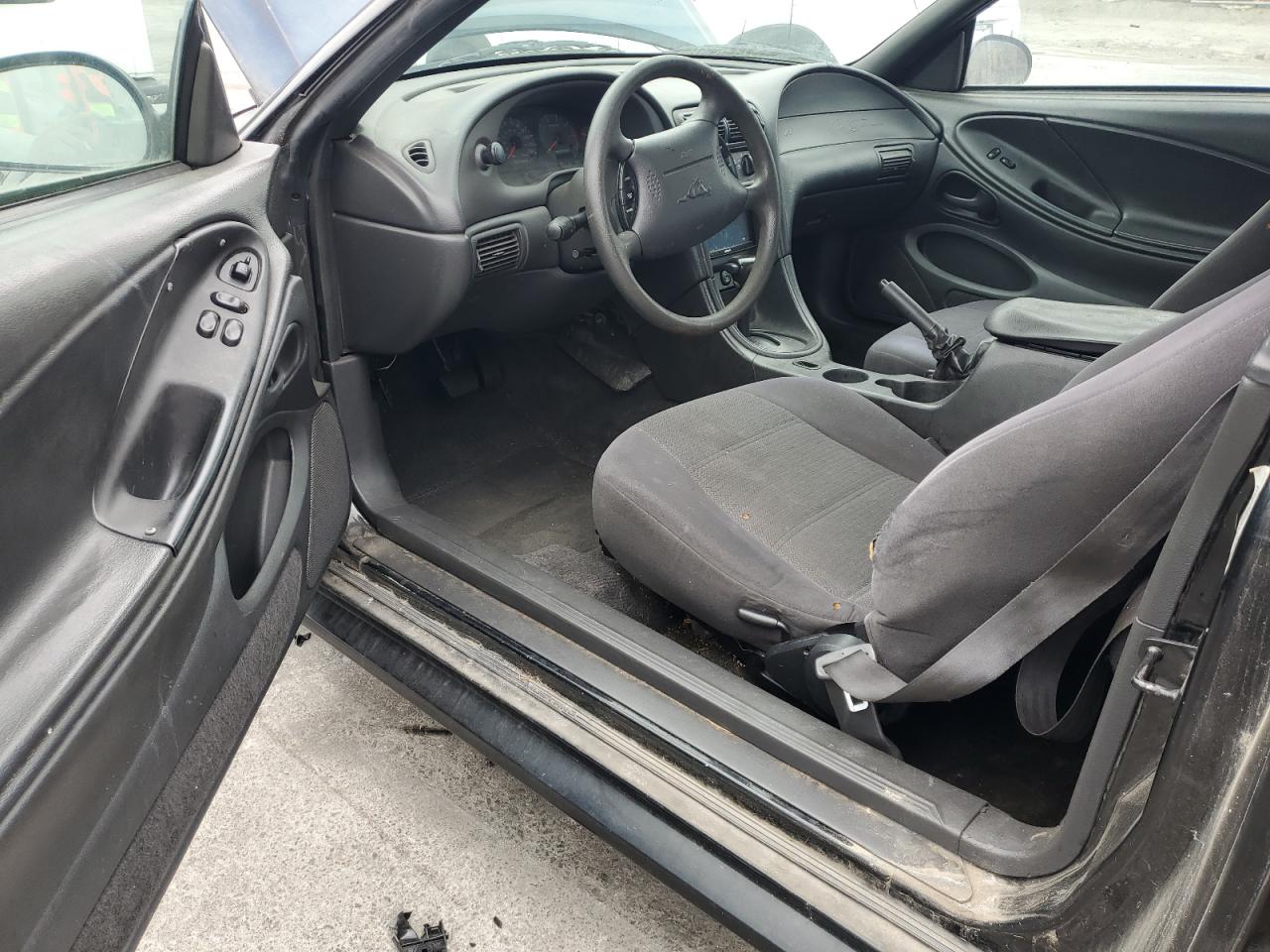 2002 Ford Mustang VIN: 1FAFP40472F142223 Lot: 59600735