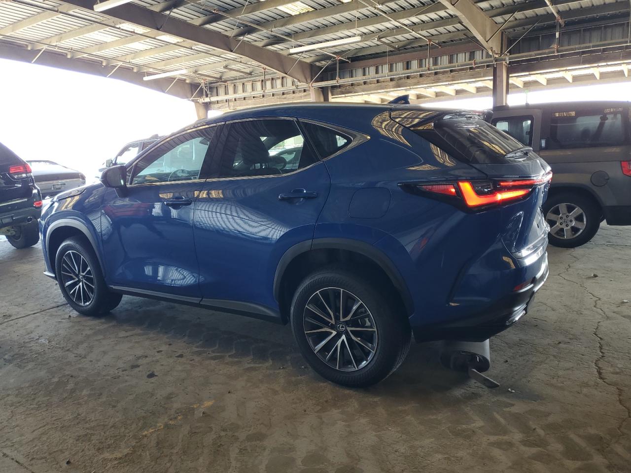 LEXUS NX 350H BA 2025 VIN 2T2GKCEZ0SC040410 zdjęcie 2