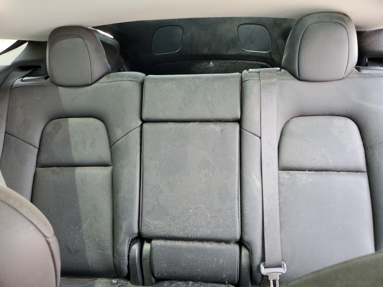 5YJYGDEE1MF253572 2021 Tesla Model Y