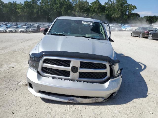  RAM 1500 2017 Srebrny