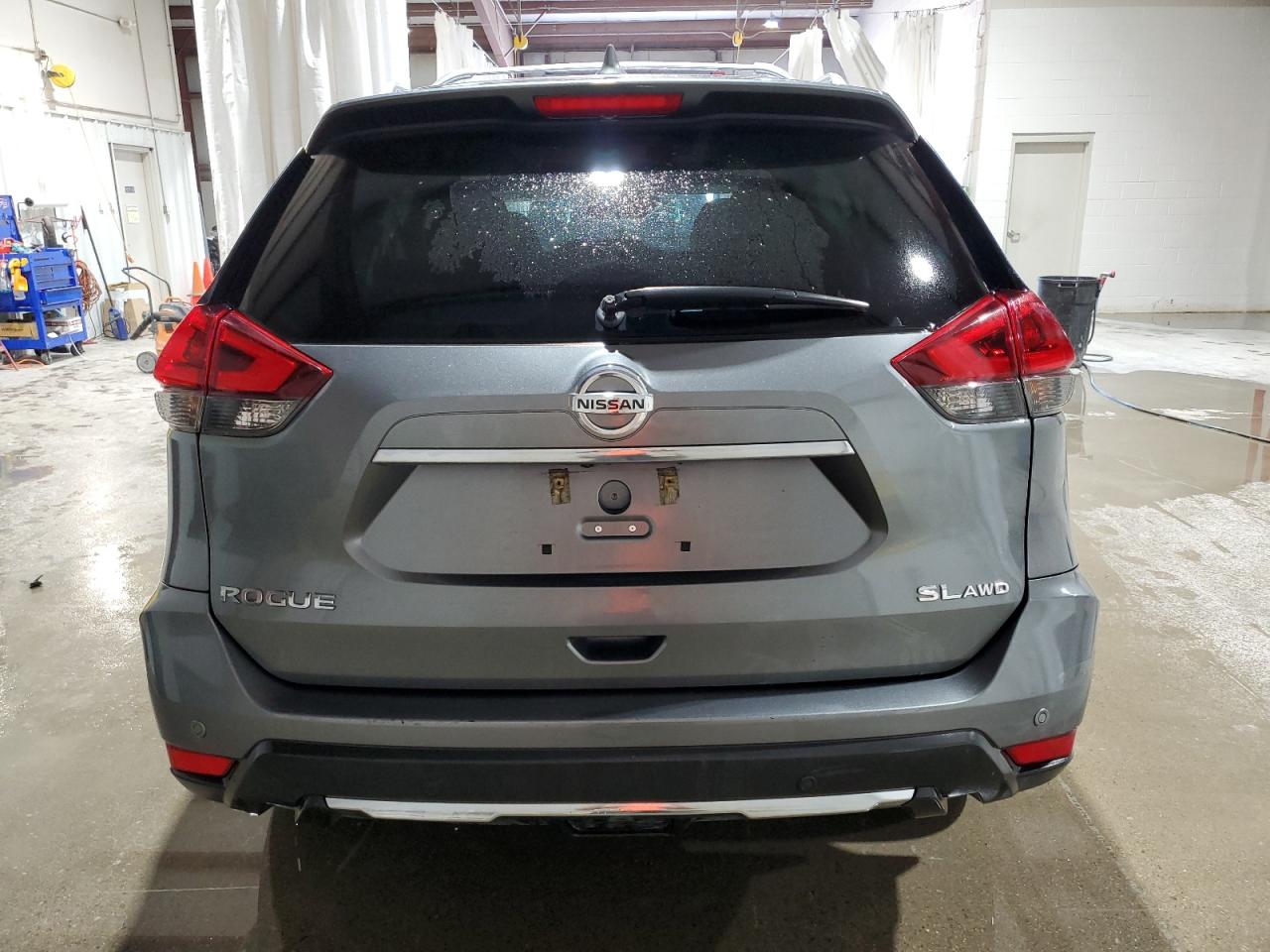 2020 Nissan Rogue S VIN: 5N1AT2MV8LC710565 Lot: 62462465